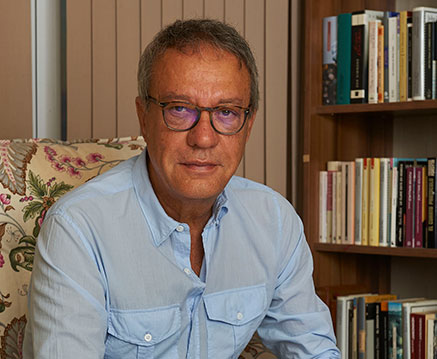Manuel Juliá